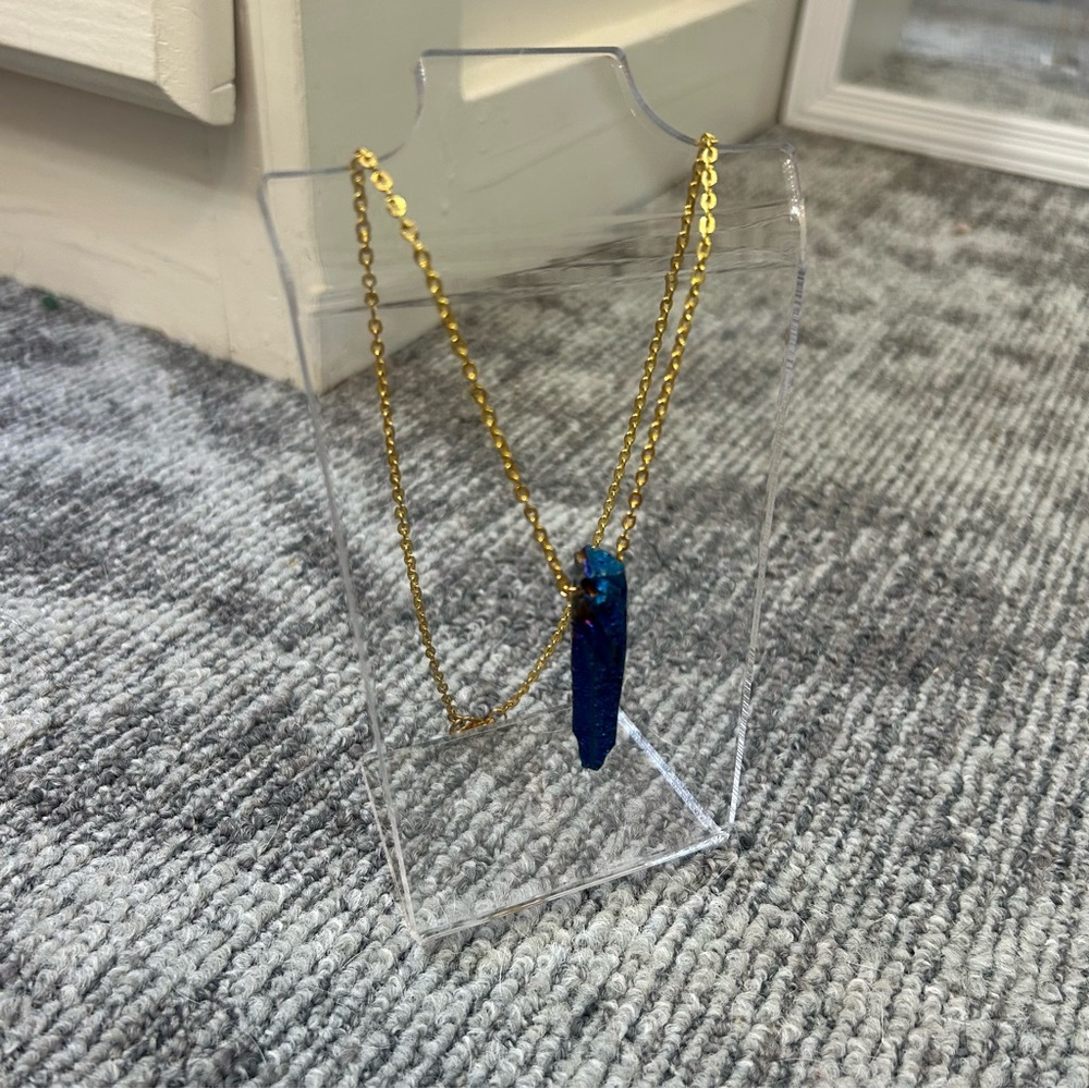 Boho Artisan Rich Blue Aura Quartz Iridescent Stone Pendant Gold Rock Necklace ✨